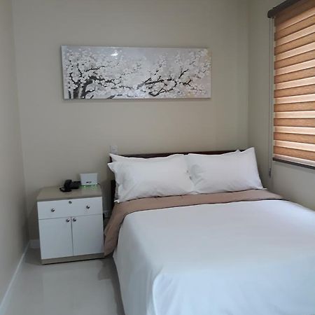 Yulz 516 At Cityscape บาโคลอด ภายนอก รูปภาพ